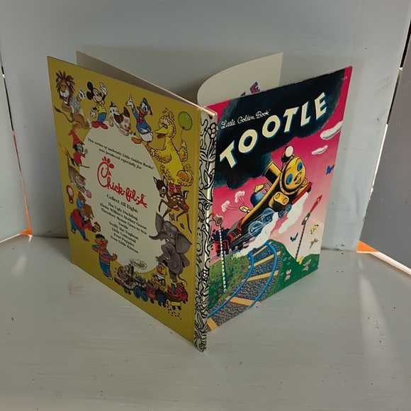 LIKE NEW Vintage 1996 A Little Golden Book Tootle hardcover book - Picture 3 of 9